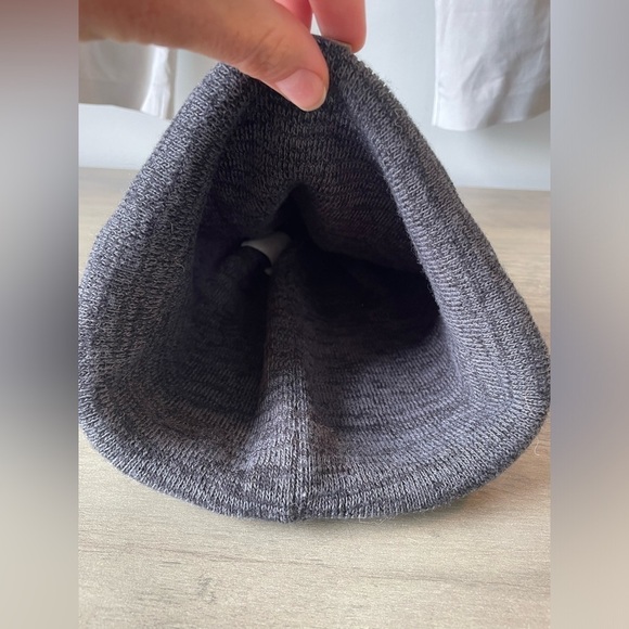 O’Neill, gray branded beanie, one size fits most - Picture 3 of 4